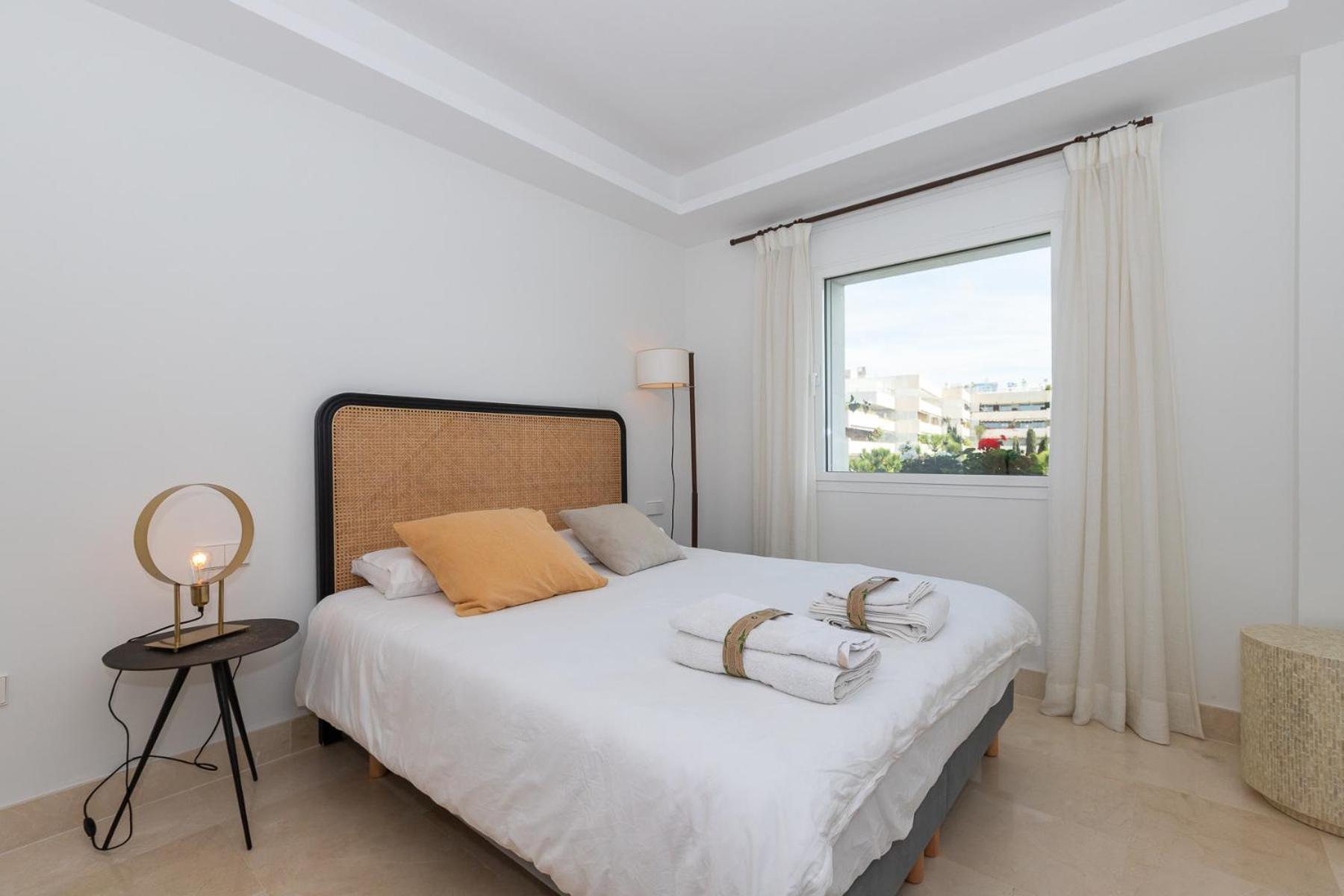 Lujoso Apartamento Con Piscina En Paseo Maritimo Marbellac Extérieur photo