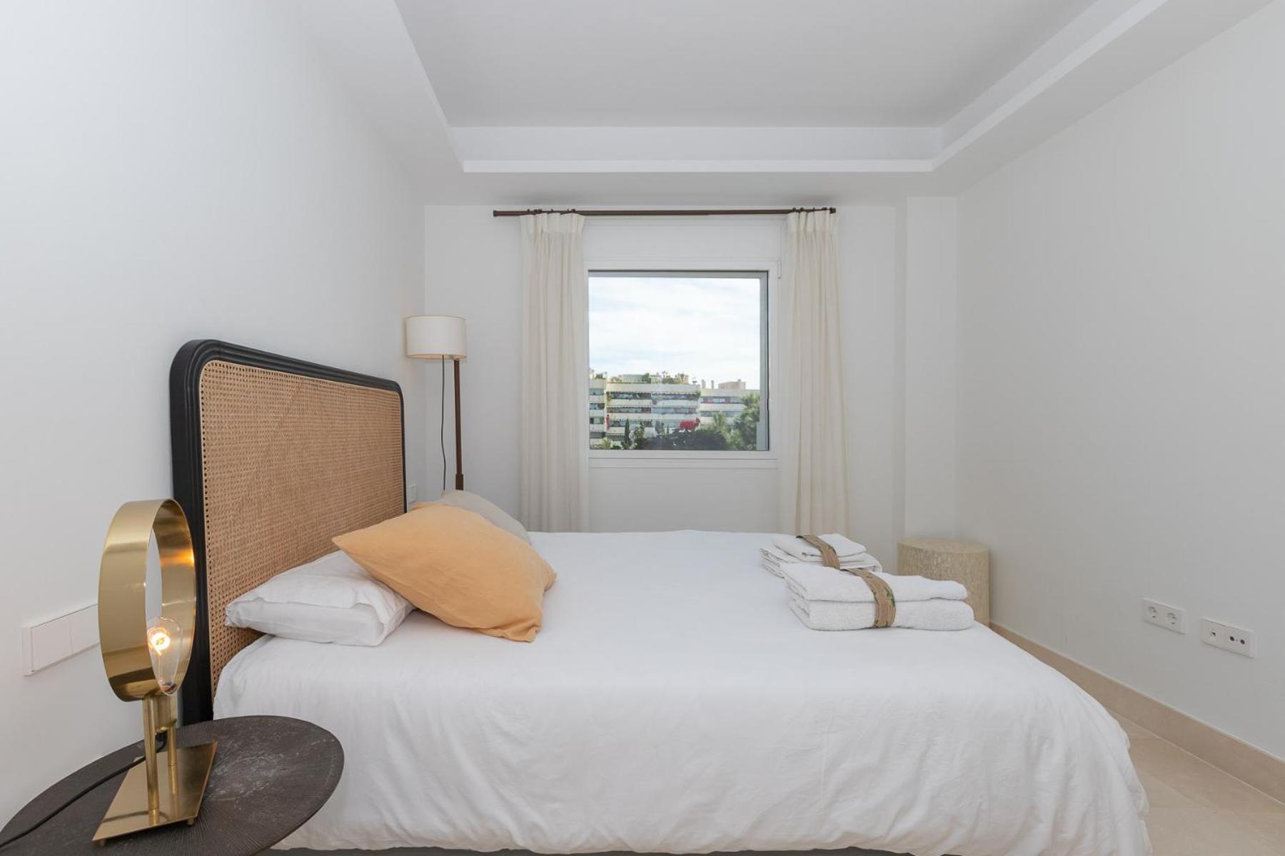 Lujoso Apartamento Con Piscina En Paseo Maritimo Marbellac Extérieur photo