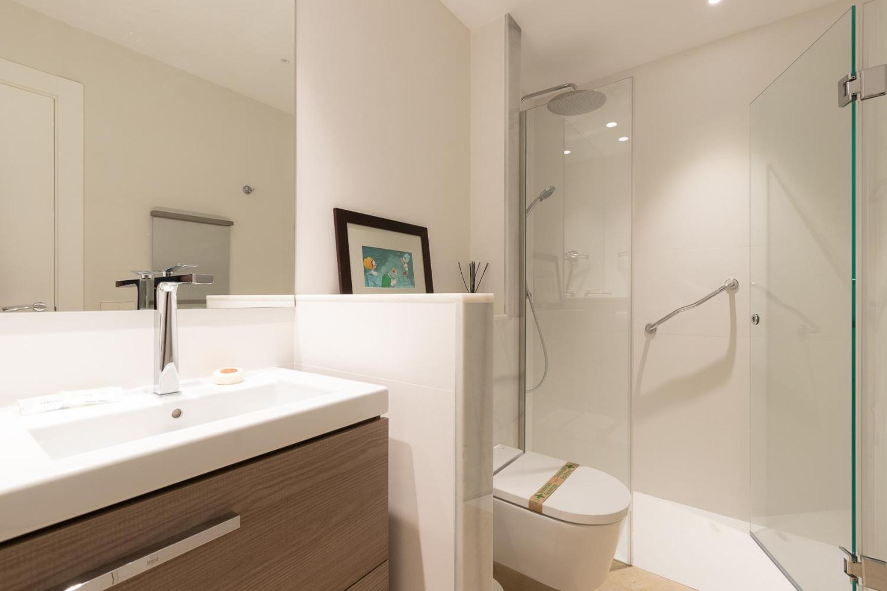 Lujoso Apartamento Con Piscina En Paseo Maritimo Marbellac Extérieur photo
